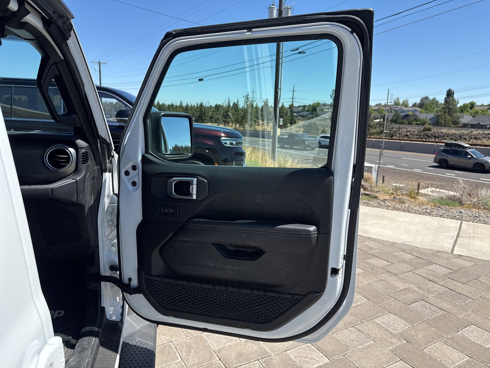 Used 2021 Jeep Gladiator Overland w/ Trailer Tow Package image 14