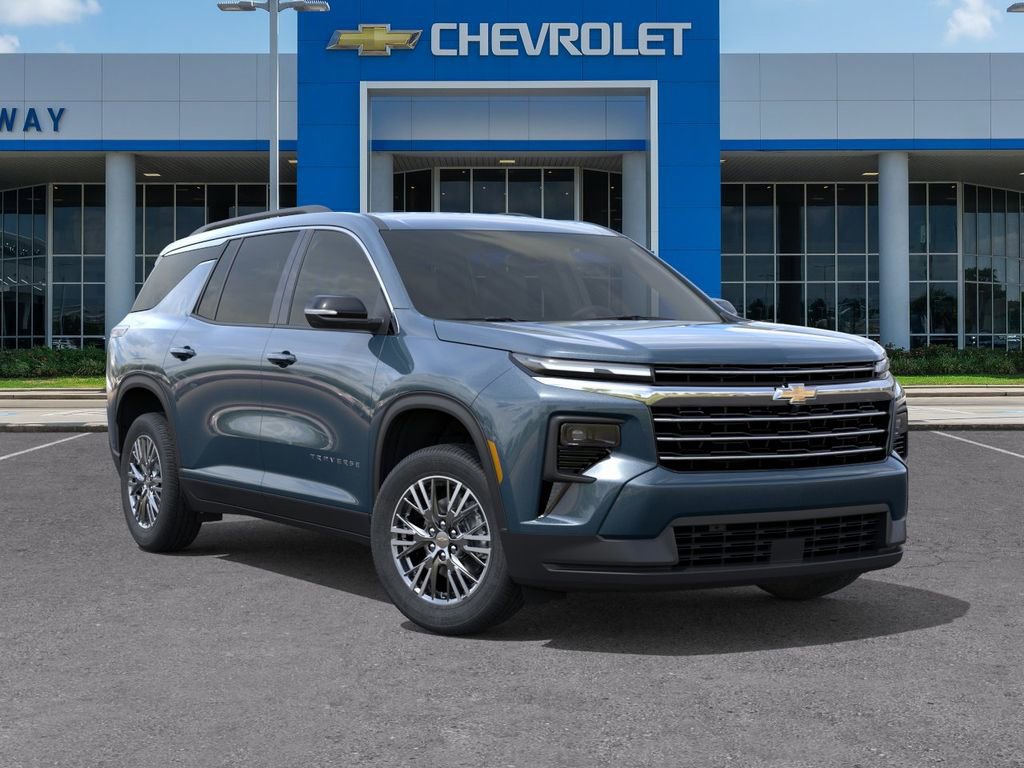 Used 2026 Chevrolet Traverse LT w/ Driver Confidence Package FWD image 7