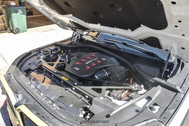 Used 2024 BMW XM w/ M Driver's Package image 16