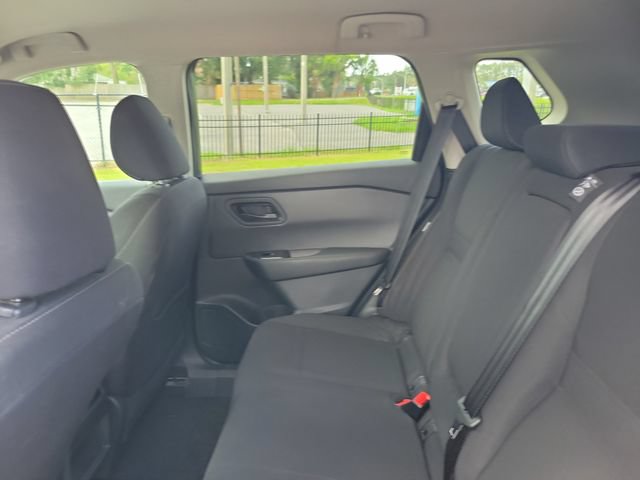 Used 2024 Nissan Rogue S AWD/4WD image 12