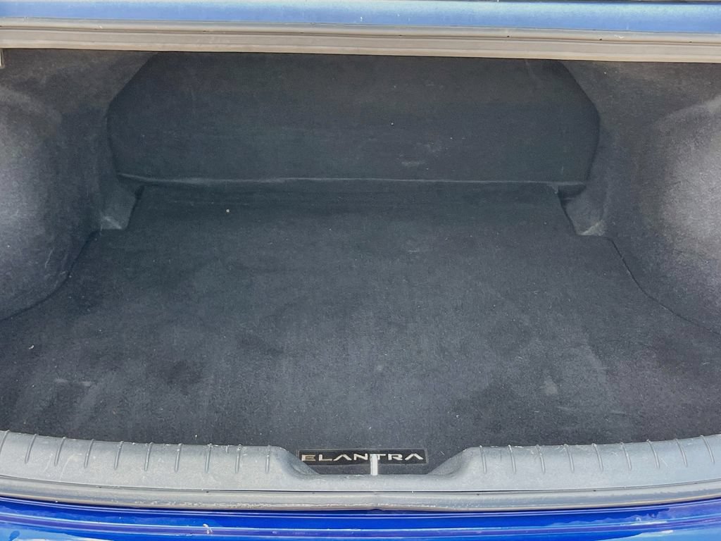 Used 2023 Hyundai Elantra SEL w/ Cargo Package FWD image 24