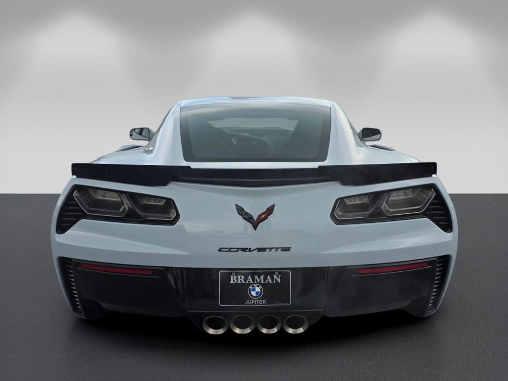Used 2018 Chevrolet Corvette Z06 RWD image 5