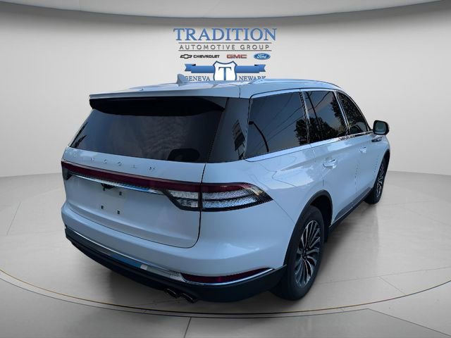 Used 2023 Lincoln Aviator AWD w/ Premium Package image 5