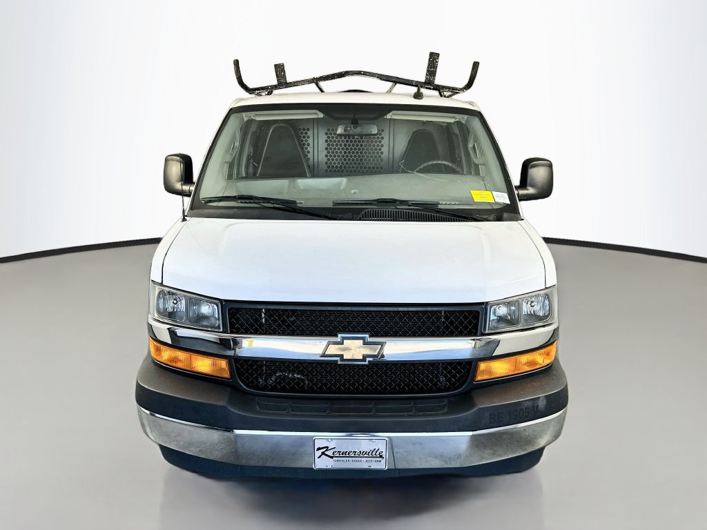 Used 2022 Chevrolet Express 2500 w/ Driver Convenience Package RWD image 2