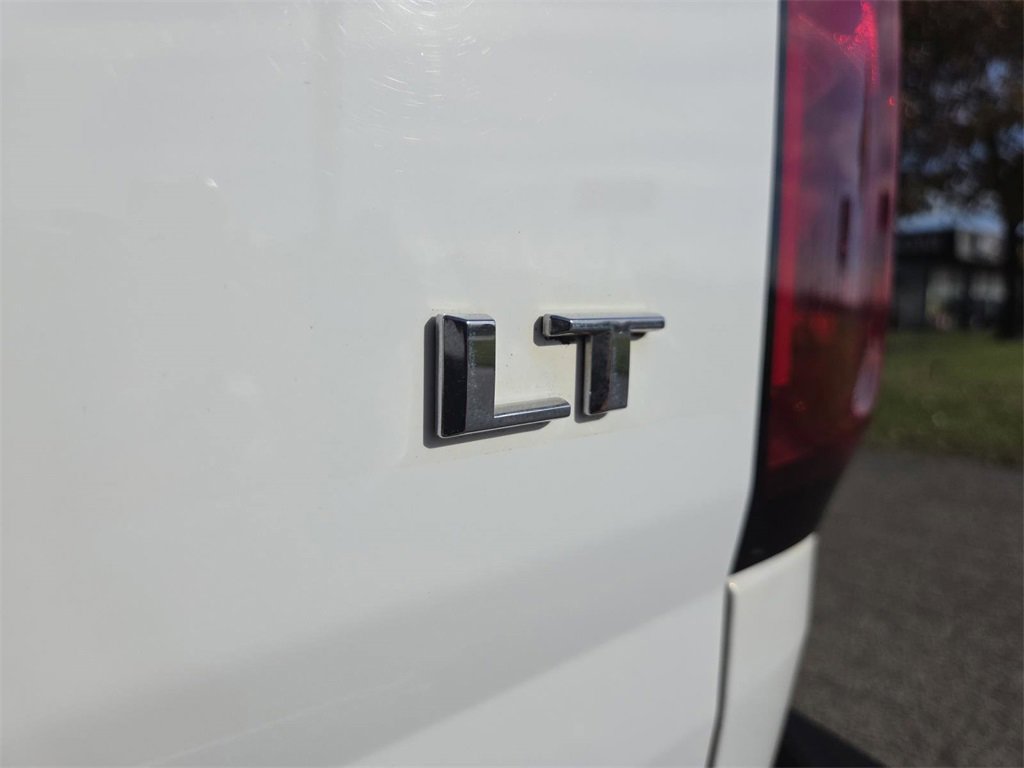 Used 2022 Chevrolet Colorado LT w/ Fleet Safety Package image 9