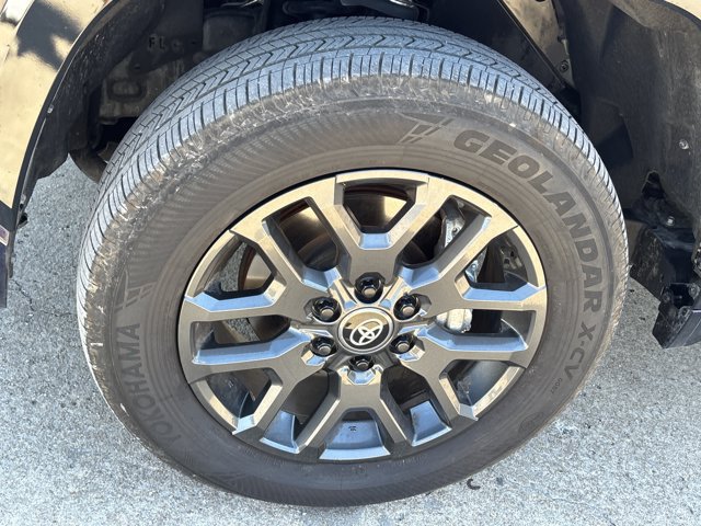 Used 2025 Toyota Tundra Platinum AWD/4WD image 11