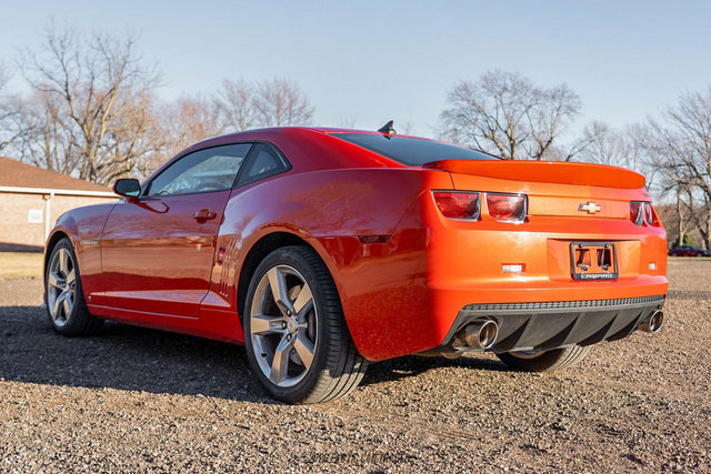 Used 2010 Chevrolet Camaro SS w/ RS Package image 6