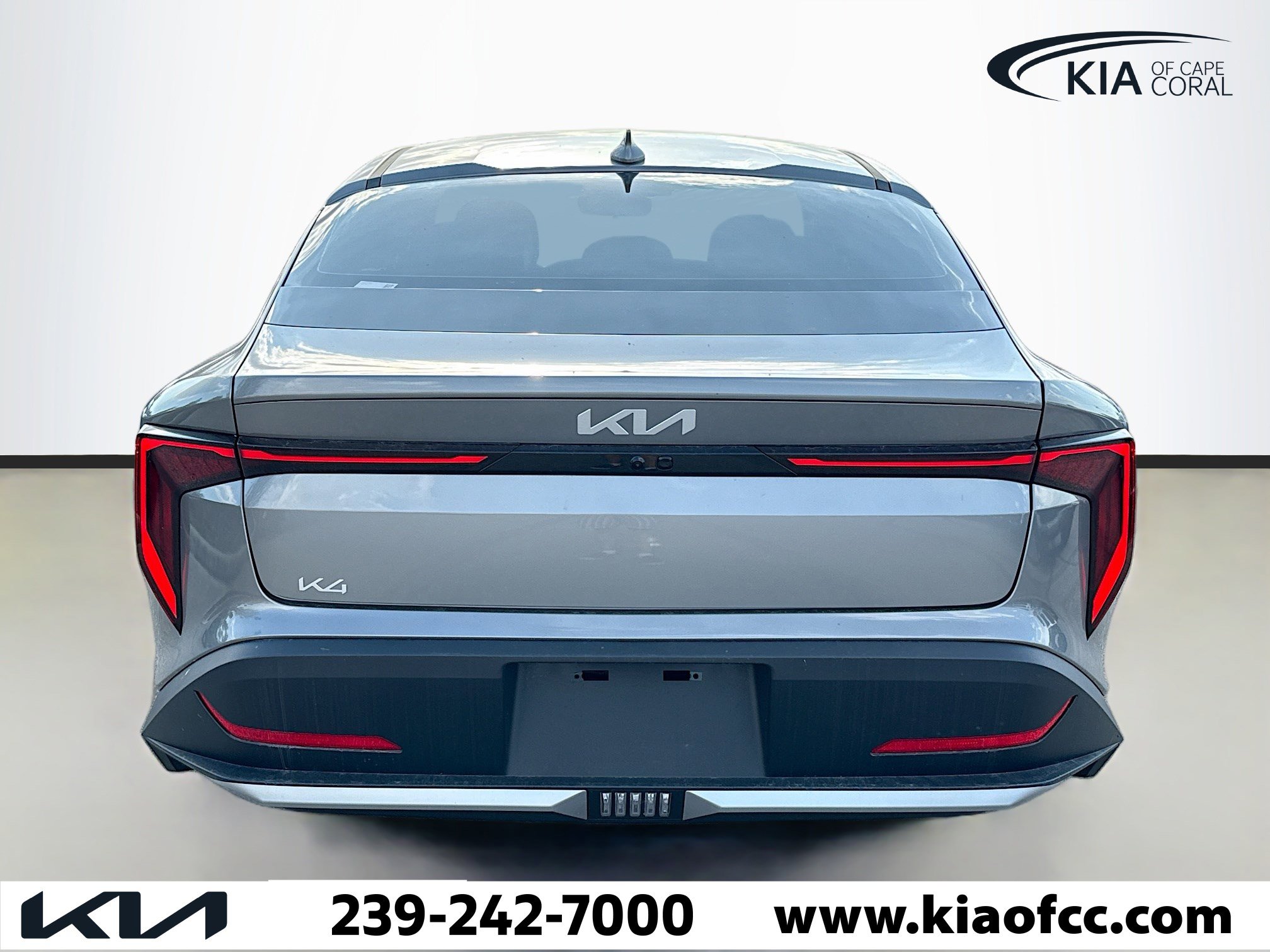 New 2025 Kia K4 LXS image 4