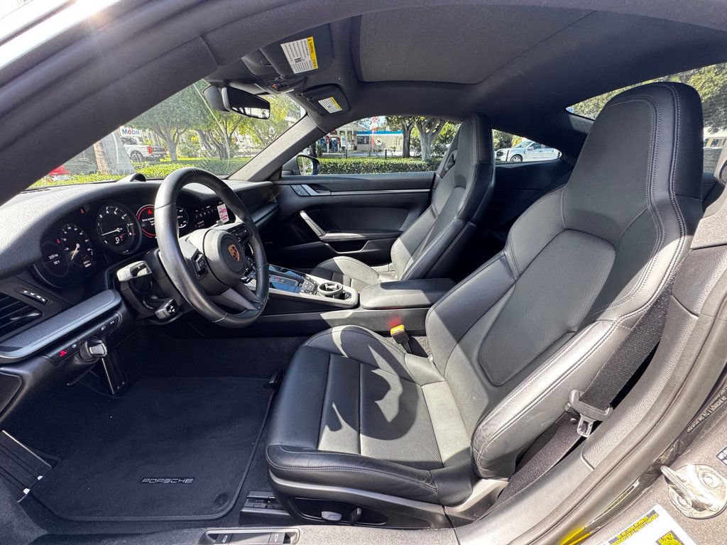 Used 2022 Porsche 911 Carrera image 9