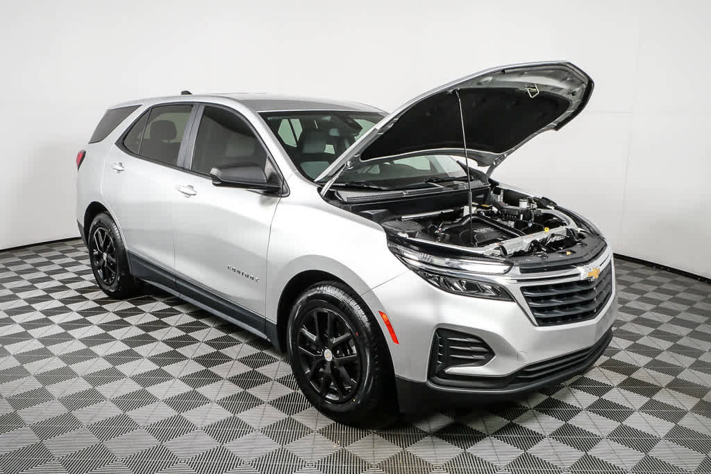 Used 2022 Chevrolet Equinox LS image 33