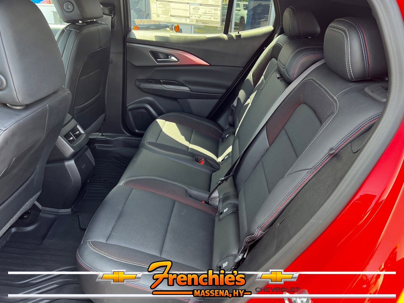 Used 2025 Chevrolet Equinox EV RS AWD/4WD image 8