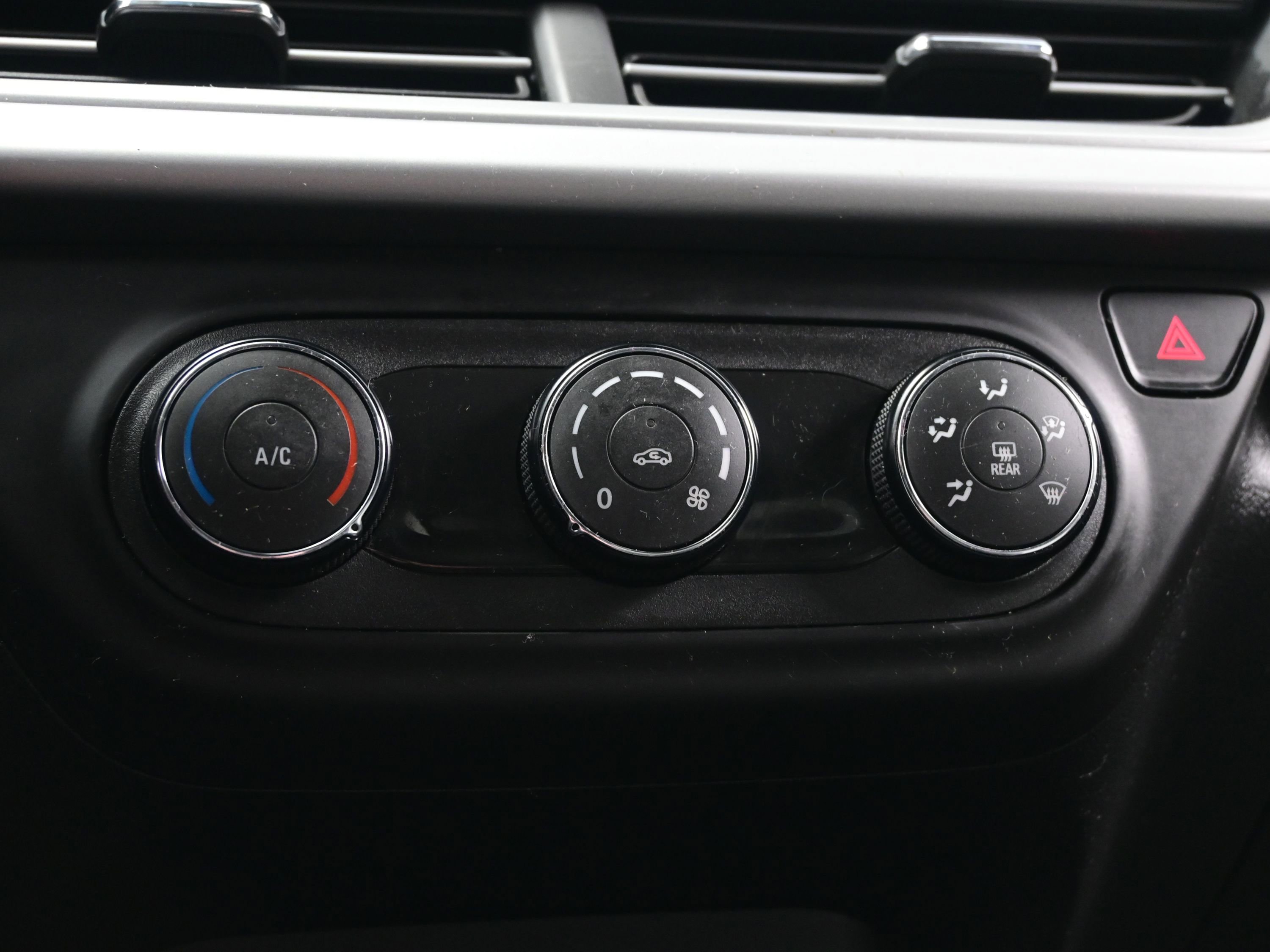 Used 2024 Chevrolet Trax LS w/ Driver Confidence Package image 19