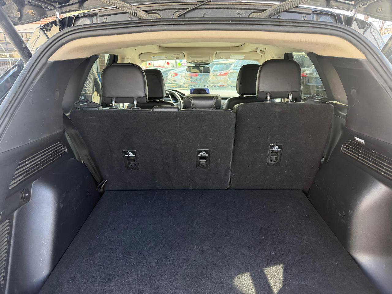 Used 2020 Ford Escape Titanium image 7