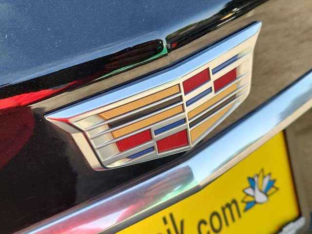 Used 2018 Cadillac XT5 Luxury w/ Driver Awareness Package image 32