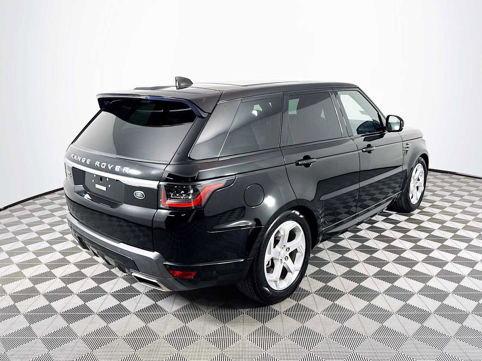 Used 2020 Land Rover Range Rover Sport HSE image 5