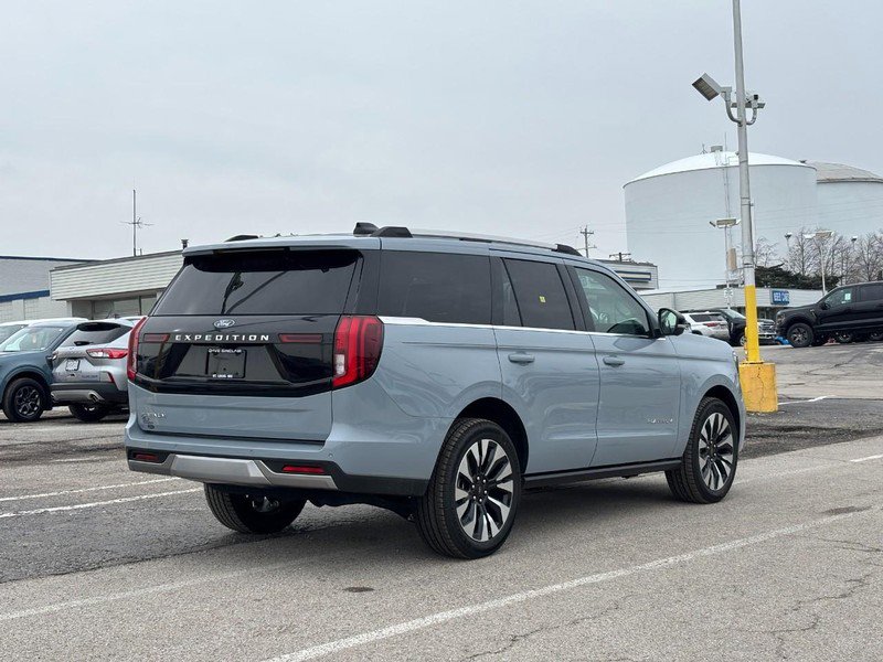 New 2026 Ford Expedition Platinum w/ Driver's Package image 7