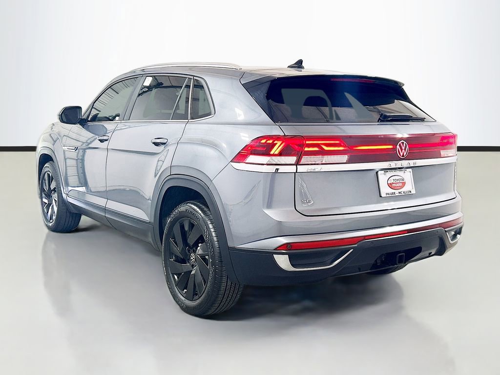 Used 2025 Volkswagen Atlas Cross Sport SE FWD image 6