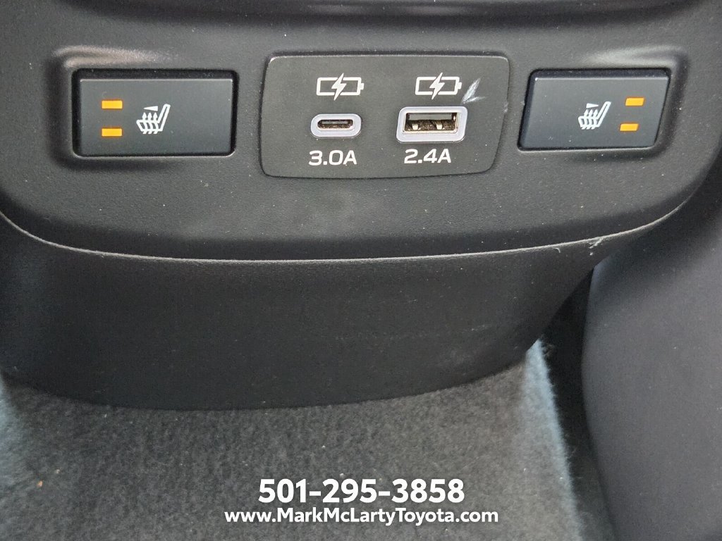 Used 2023 Subaru Outback Limited AWD/4WD image 13