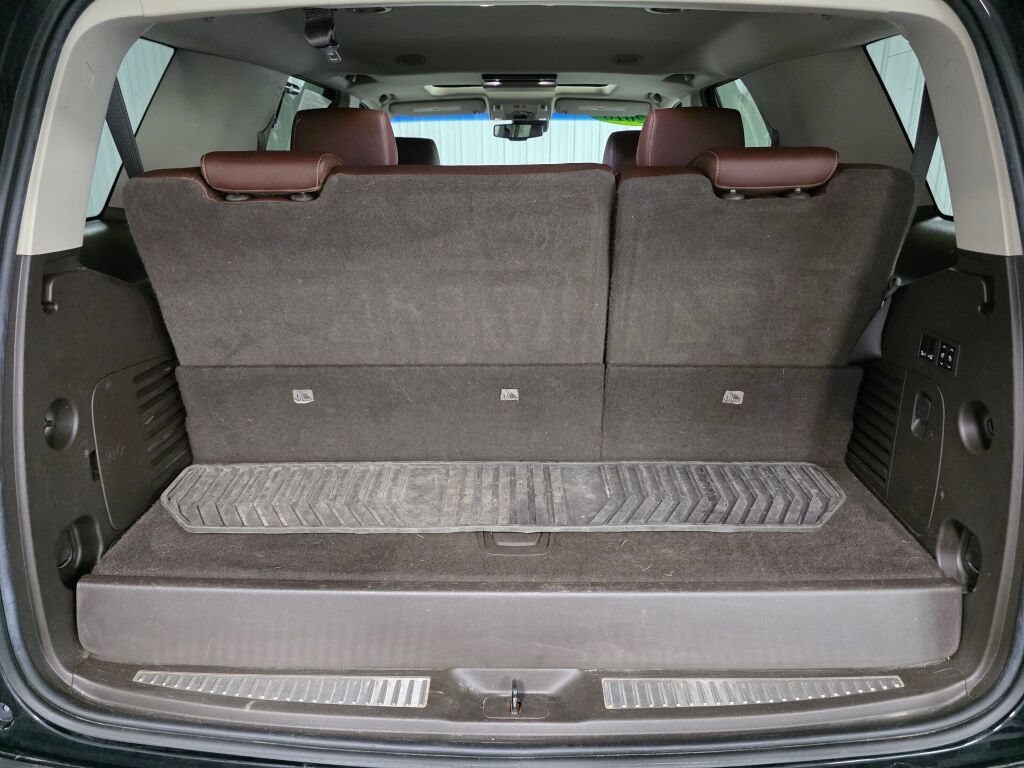 Used 2018 Chevrolet Tahoe Premier AWD/4WD image 12