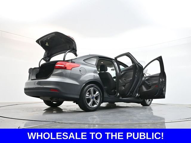 Used 2017 Ford Focus SE image 40