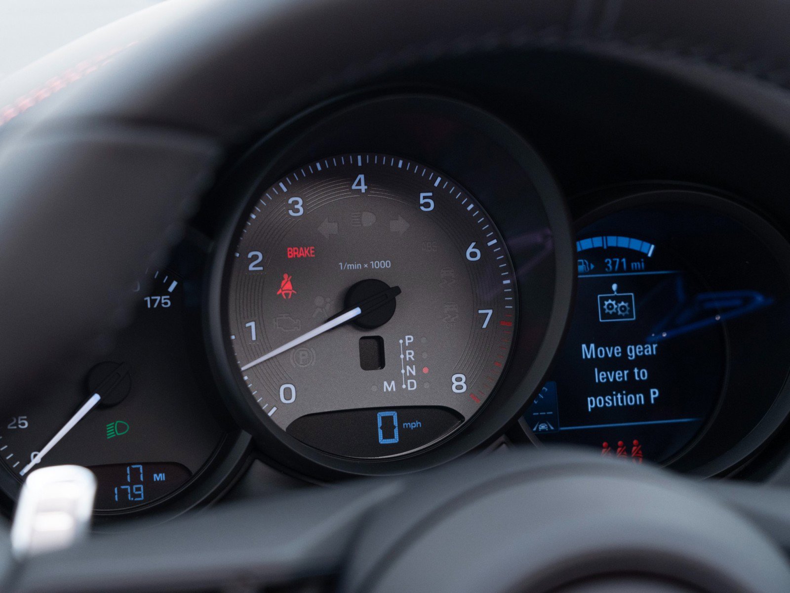 New 2026 Porsche Macan S image 25