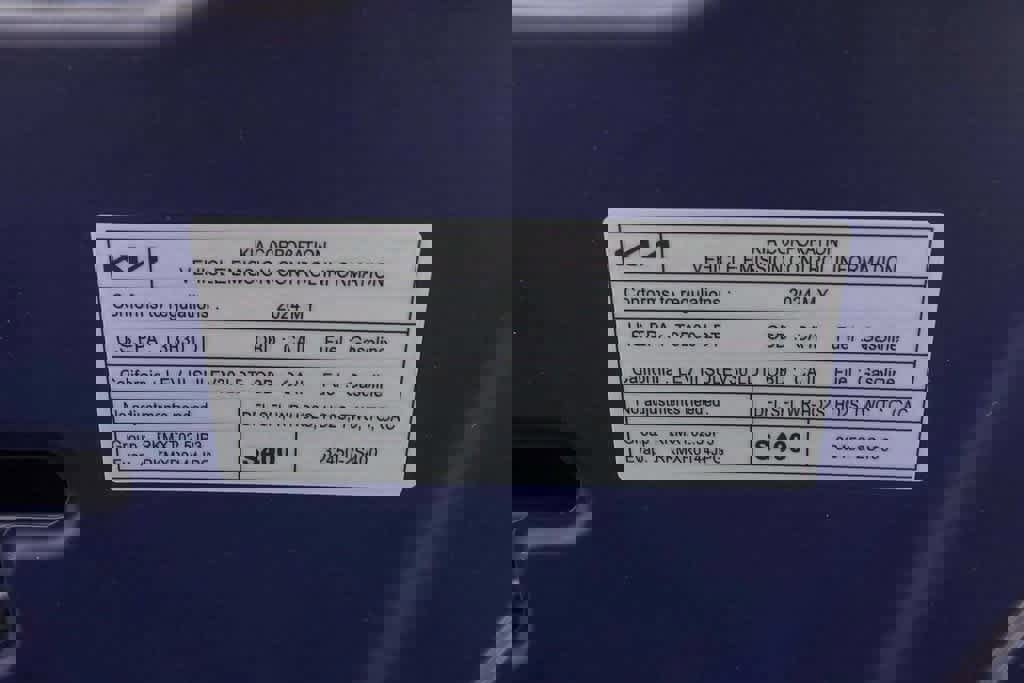 Certified 2024 Kia Sorento EX image 27