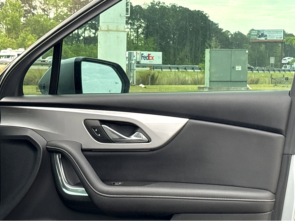 Used 2023 Chevrolet Blazer LT w/ Driver Confidence Package image 16