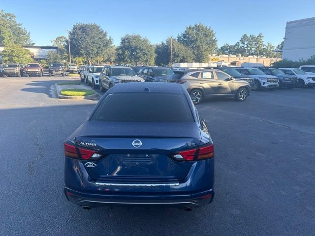 Used 2021 Nissan Altima 2.5 SR FWD image 8
