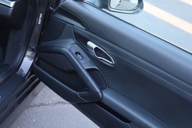 Used 2015 Porsche Cayman image 38