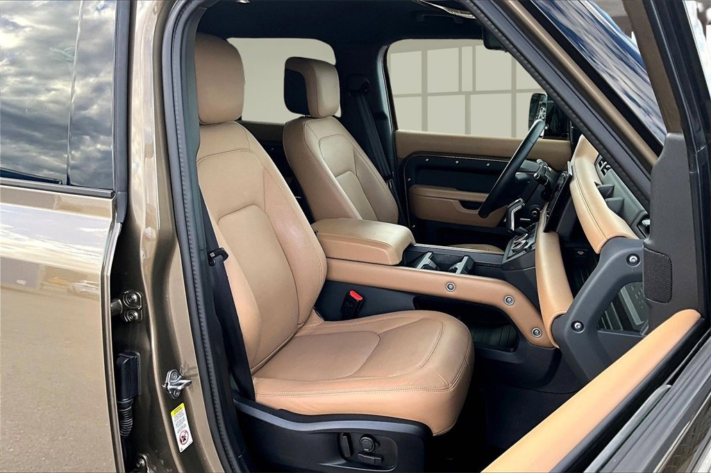 Certified 2025 Land Rover Defender 110 S image 7