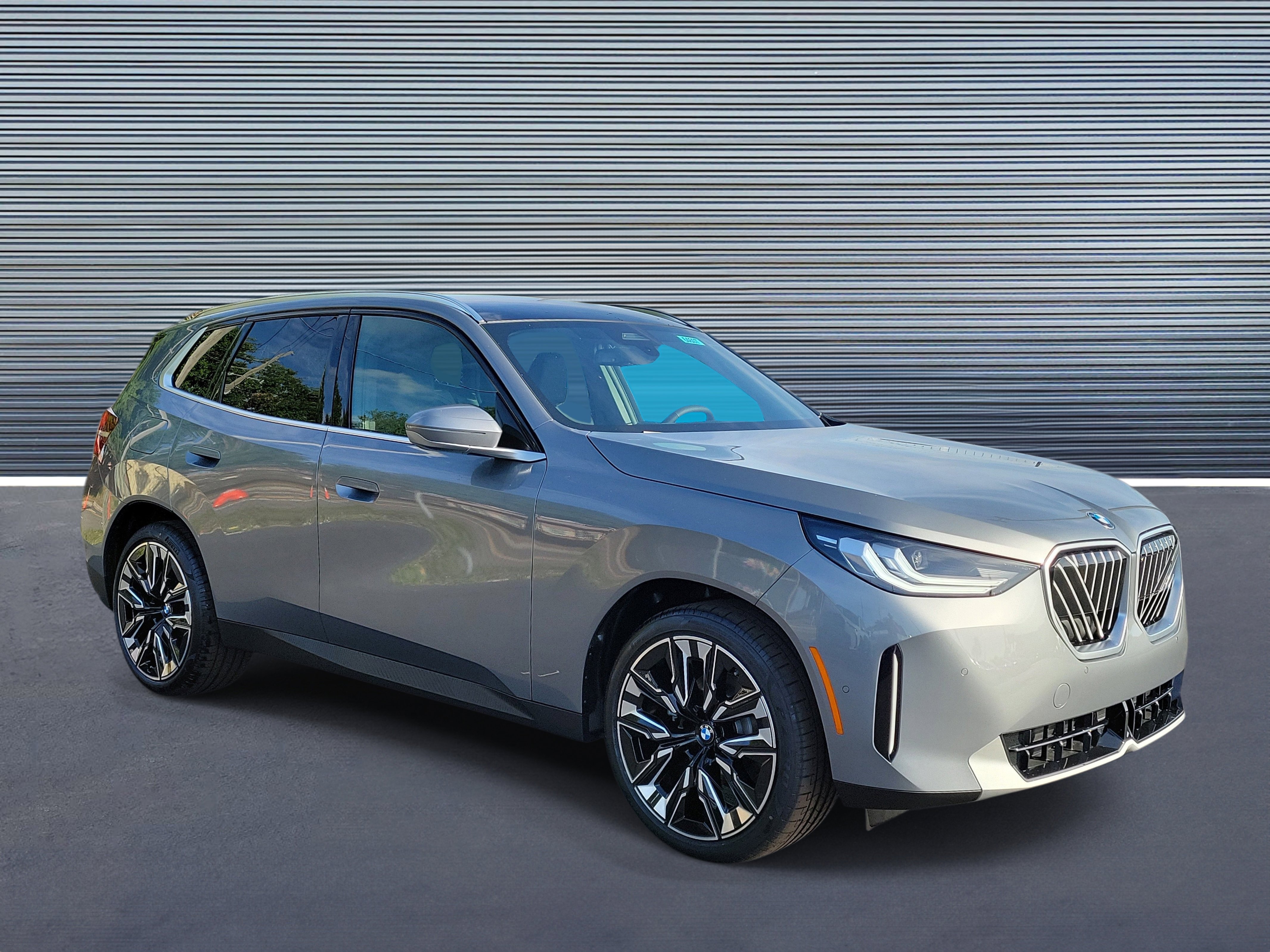 New 2026 BMW X3 xDrive30 w/ Convenience Package image 2