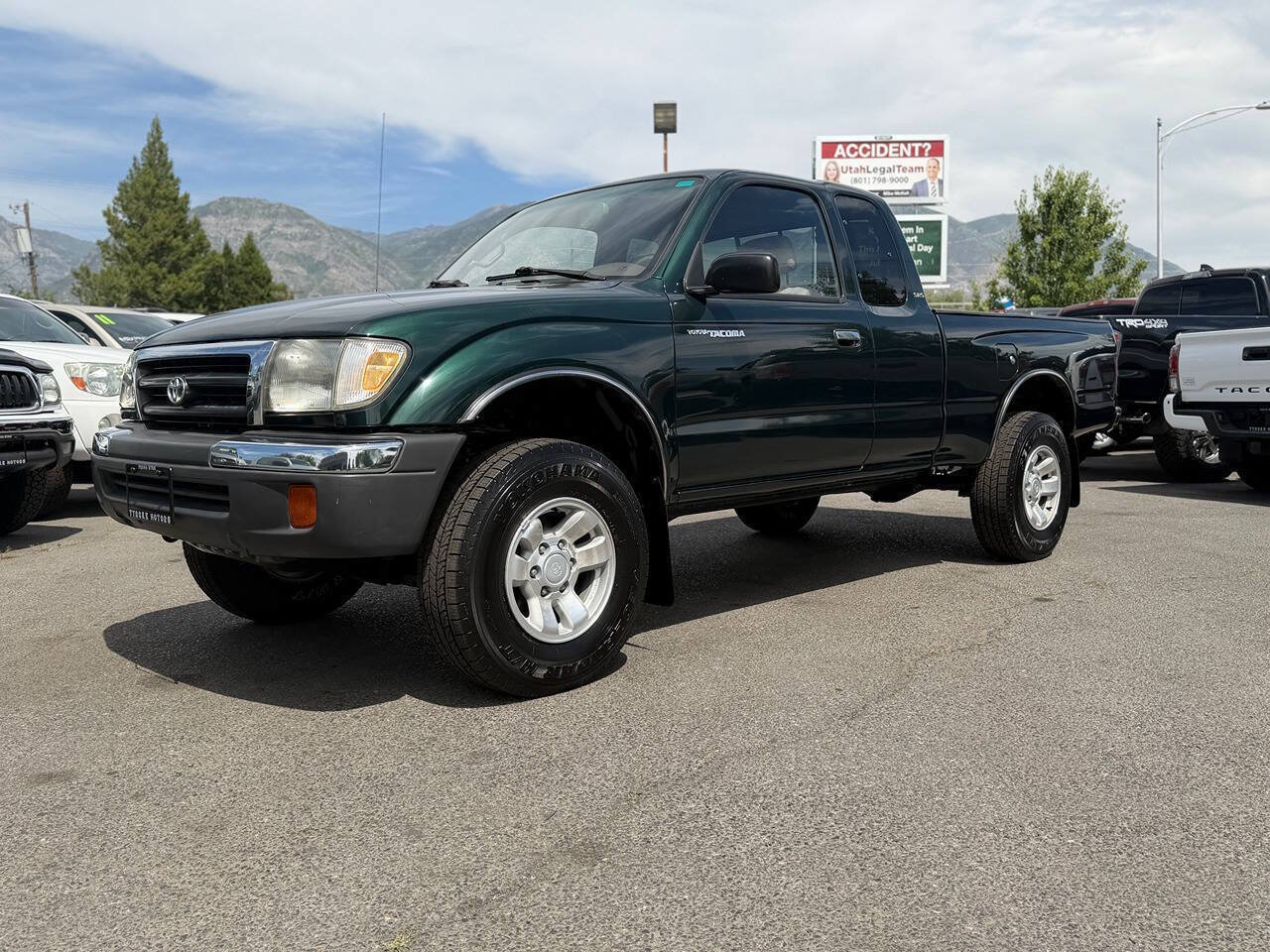 Used 1999 Toyota Tacoma PreRunner RWD image 1