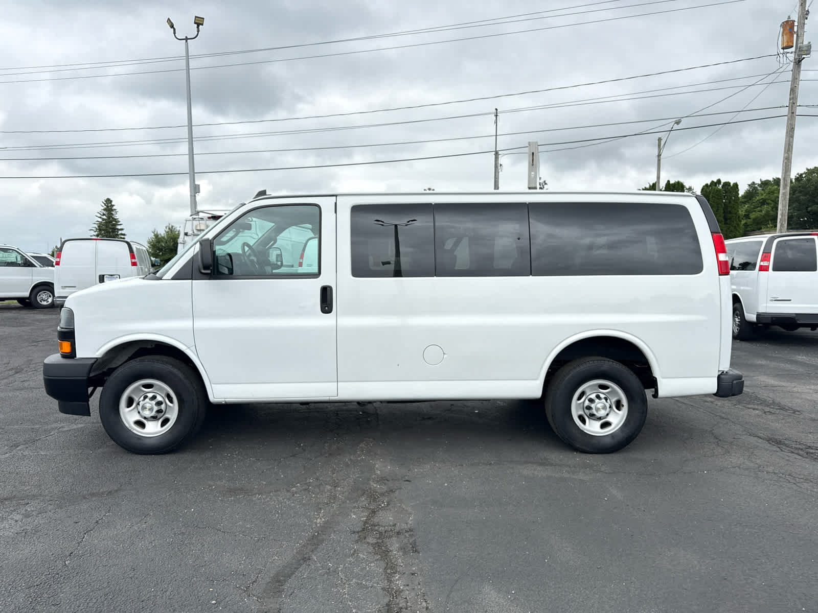 Certified 2023 Chevrolet Express 3500 LS RWD image 2