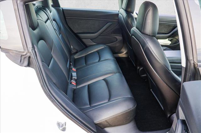 Used 2020 Tesla Model 3 Performance image 28