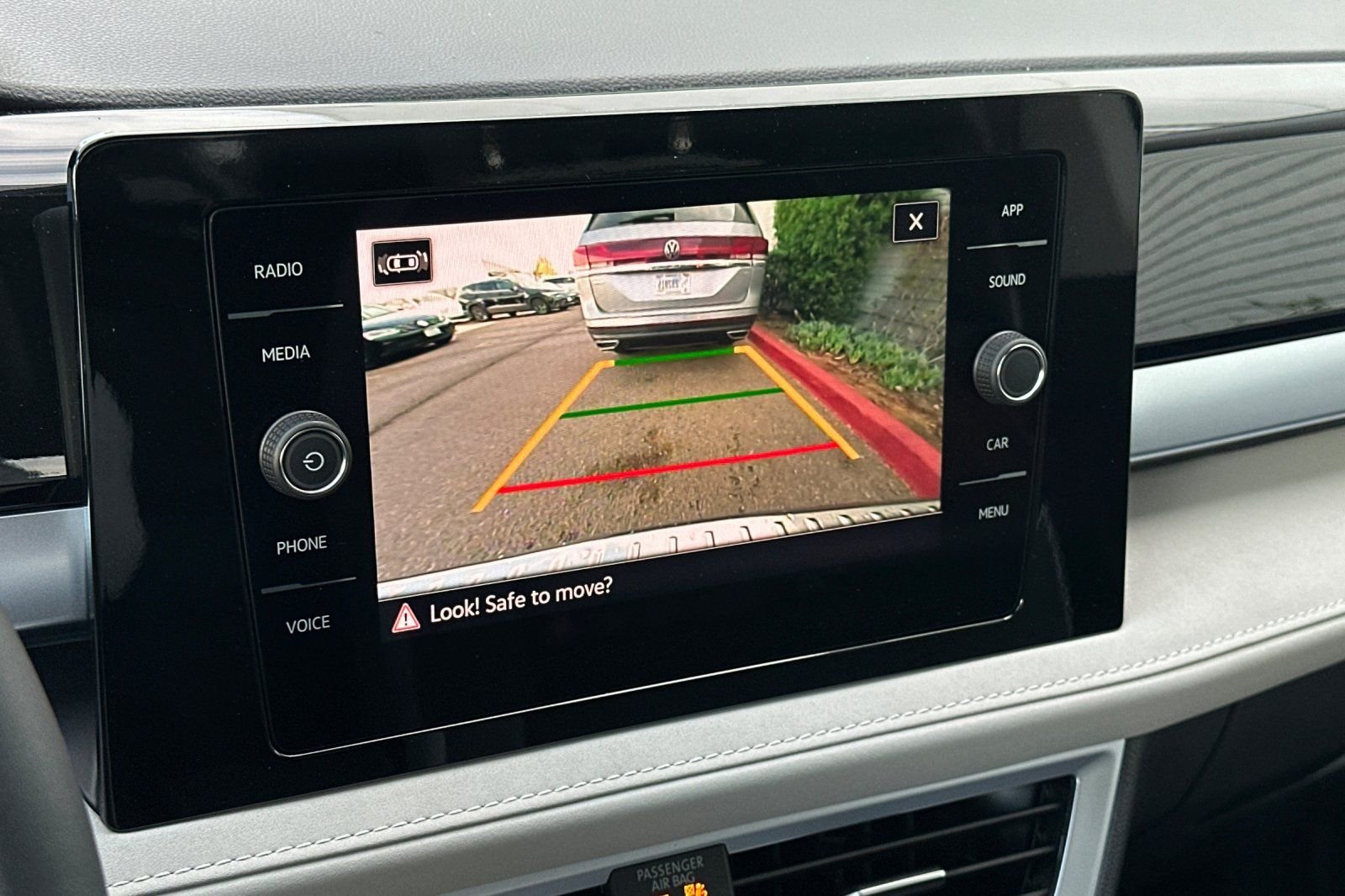 New 2026 Volkswagen Taos SE FWD image 19