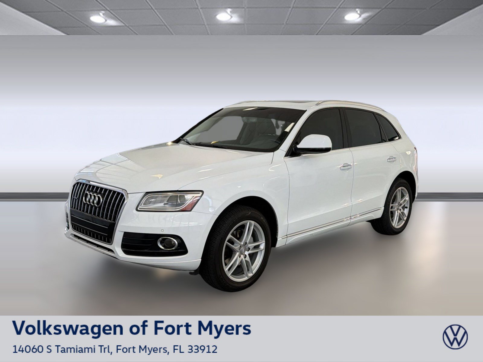 Used 2017 Audi Q5 2.0T Premium Plus w/ Technology Package AWD/4WD image 1