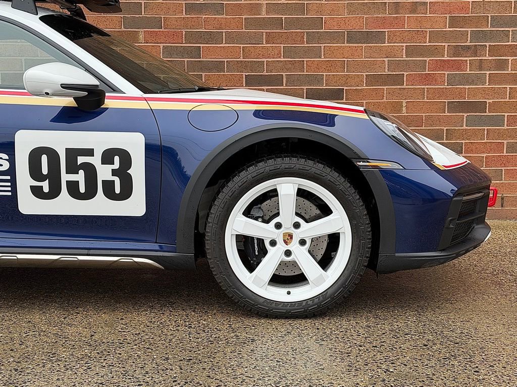 Certified 2024 Porsche 911 Dakar image 11