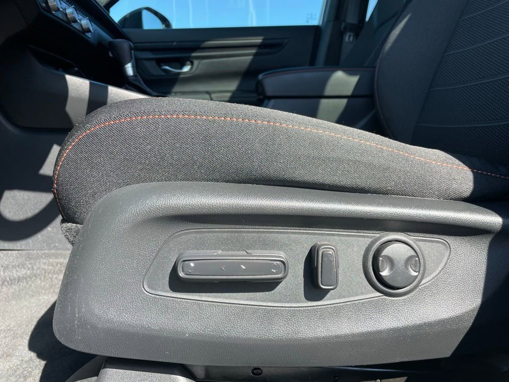 Used 2025 Honda CR-V Sport image 24