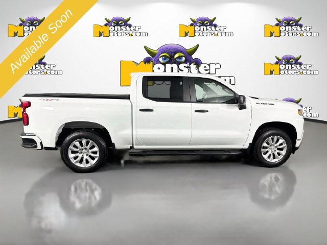 Used 2021 Chevrolet Silverado 1500 Custom w/ LPO, Dark Essentials Package AWD/4WD image 4