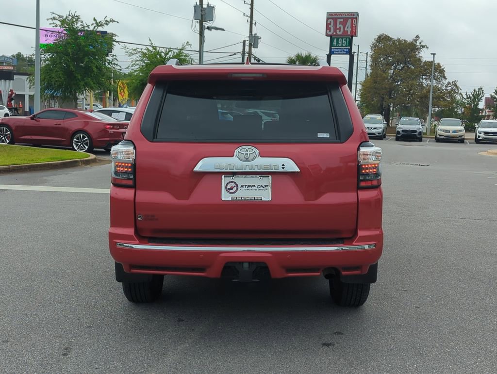 Used 2022 Toyota 4Runner Limited AWD/4WD image 6