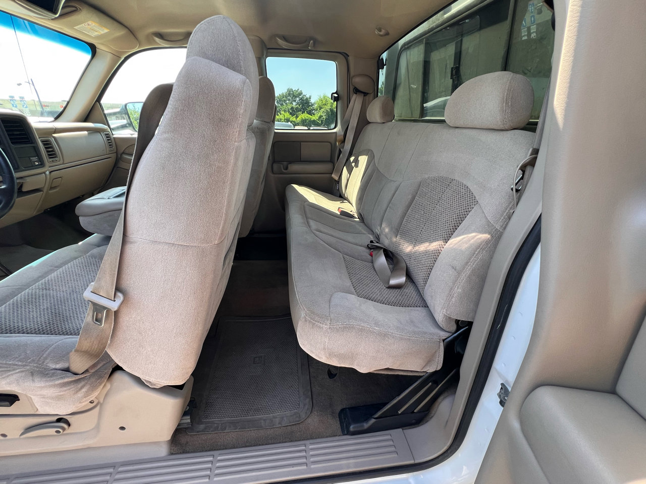 Used 2002 Chevrolet Silverado 2500 LS w/ Electrical Convenience Pkg image 69