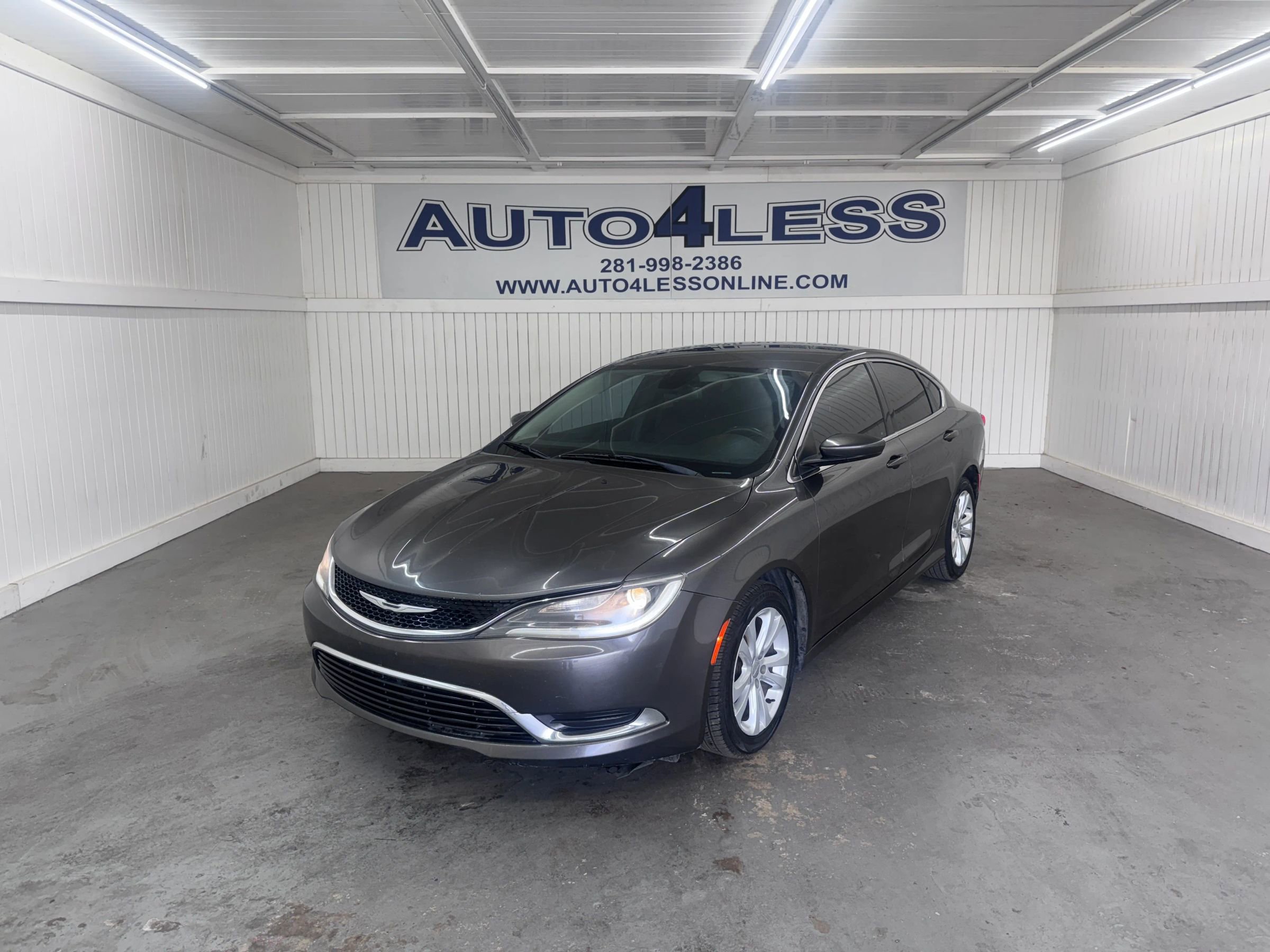 Used 2015 Chrysler 200 Limited w/ Convenience Group