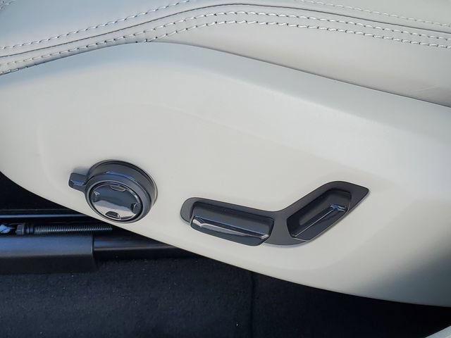 New 2026 Volvo XC60 T8 Ultra w/ Protection Package Premier image 7