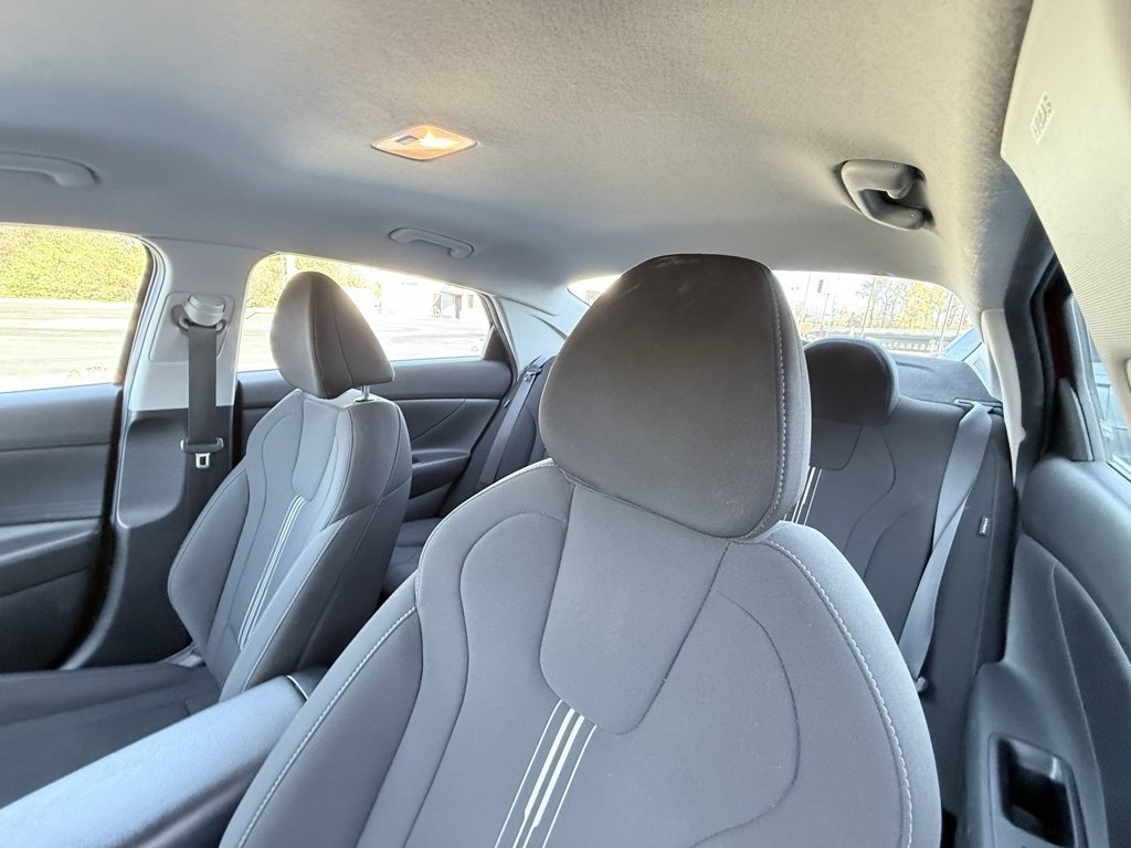 Used 2024 Hyundai Elantra SEL image 26