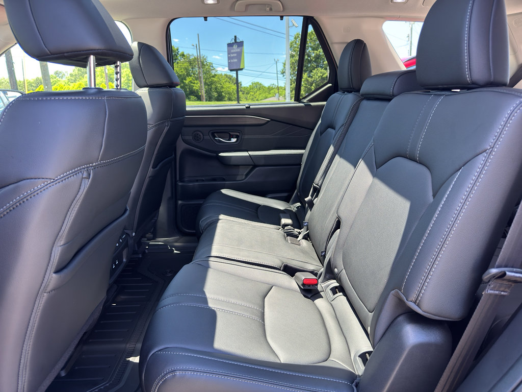 Used 2026 Honda Pilot Touring image 25