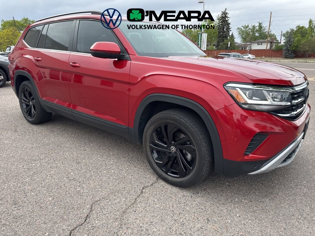 Used 2023 Volkswagen Atlas SE w/ Panoramic Sunroof Package AWD/4WD image 3