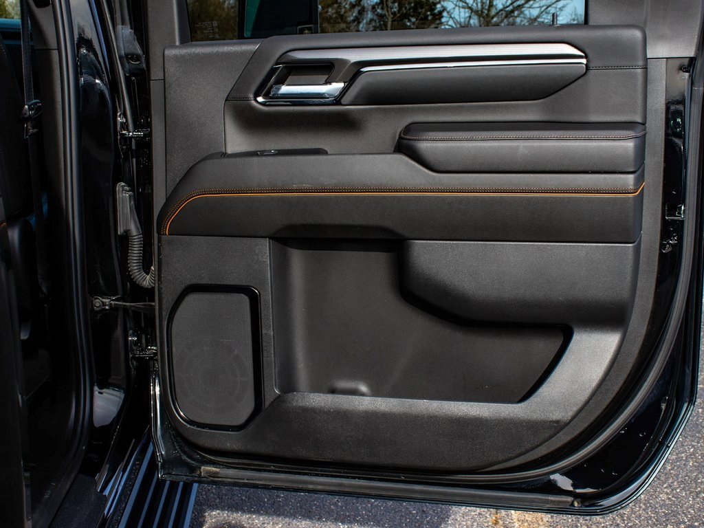 Used 2024 GMC Sierra 3500 AT4 w/ AT4 Premium Plus Package image 12