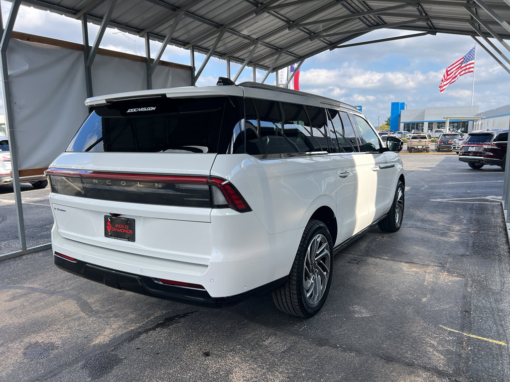 New 2025 Lincoln Navigator L Reserve image 6