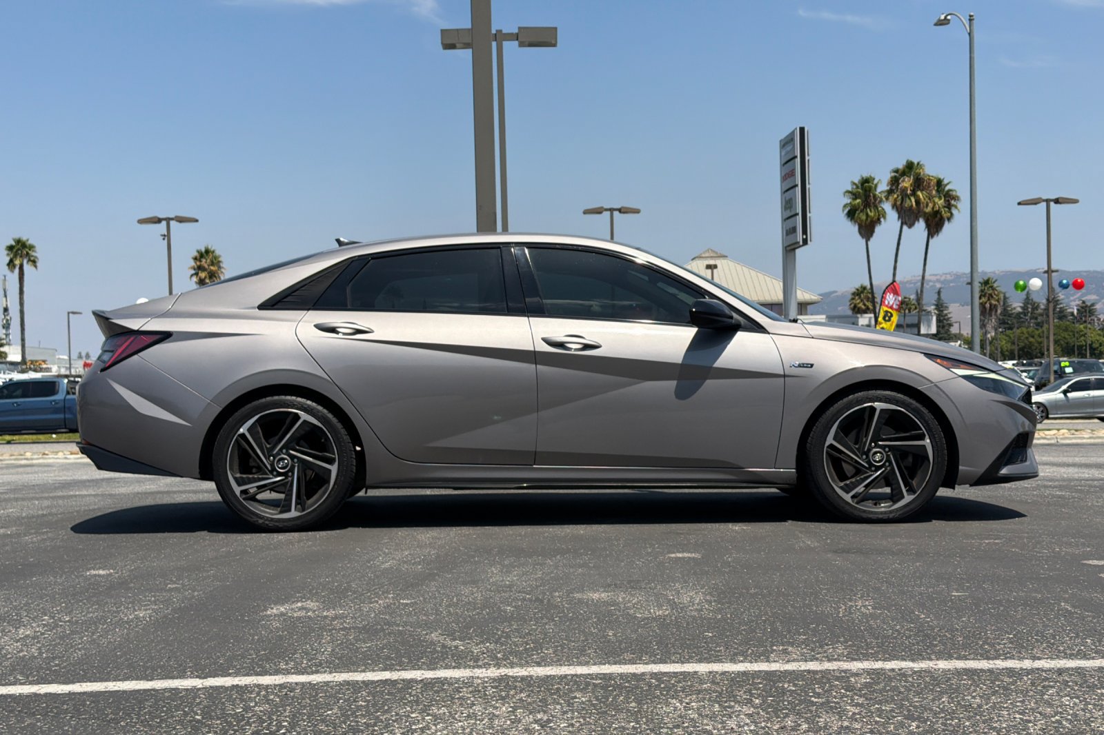 Used 2022 Hyundai Elantra N Line FWD image 3