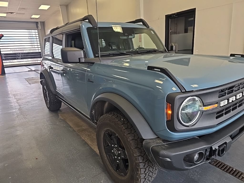 Used 2022 Ford Bronco Black Diamond AWD/4WD image 1